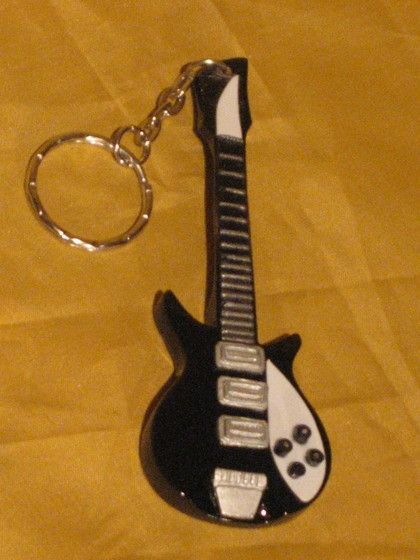 Mini guitare porte clé